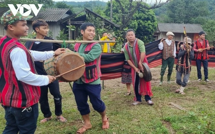 Pa Co people celebrate “sacred connection with Mountain God”